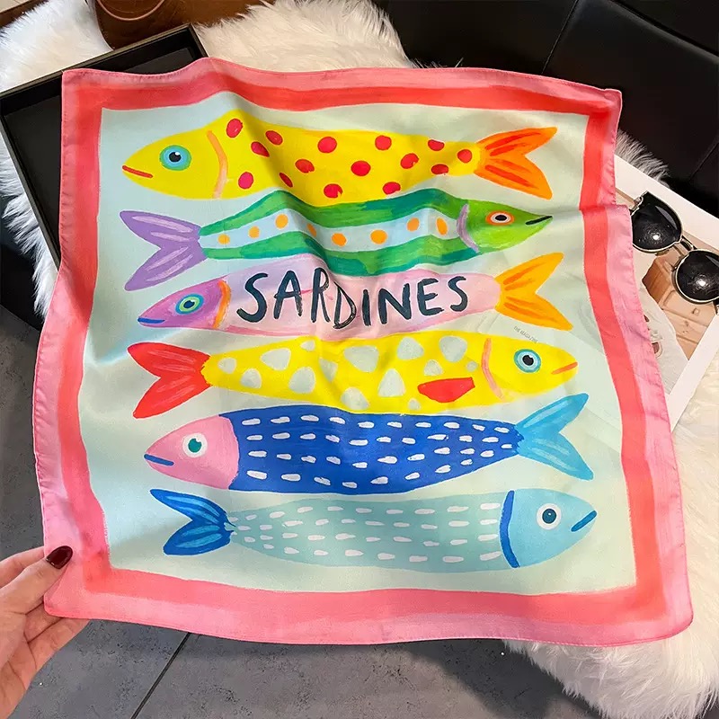 Scarf Silk Neck - Moda Balık Desenli Kare Ipek Başörtüsü