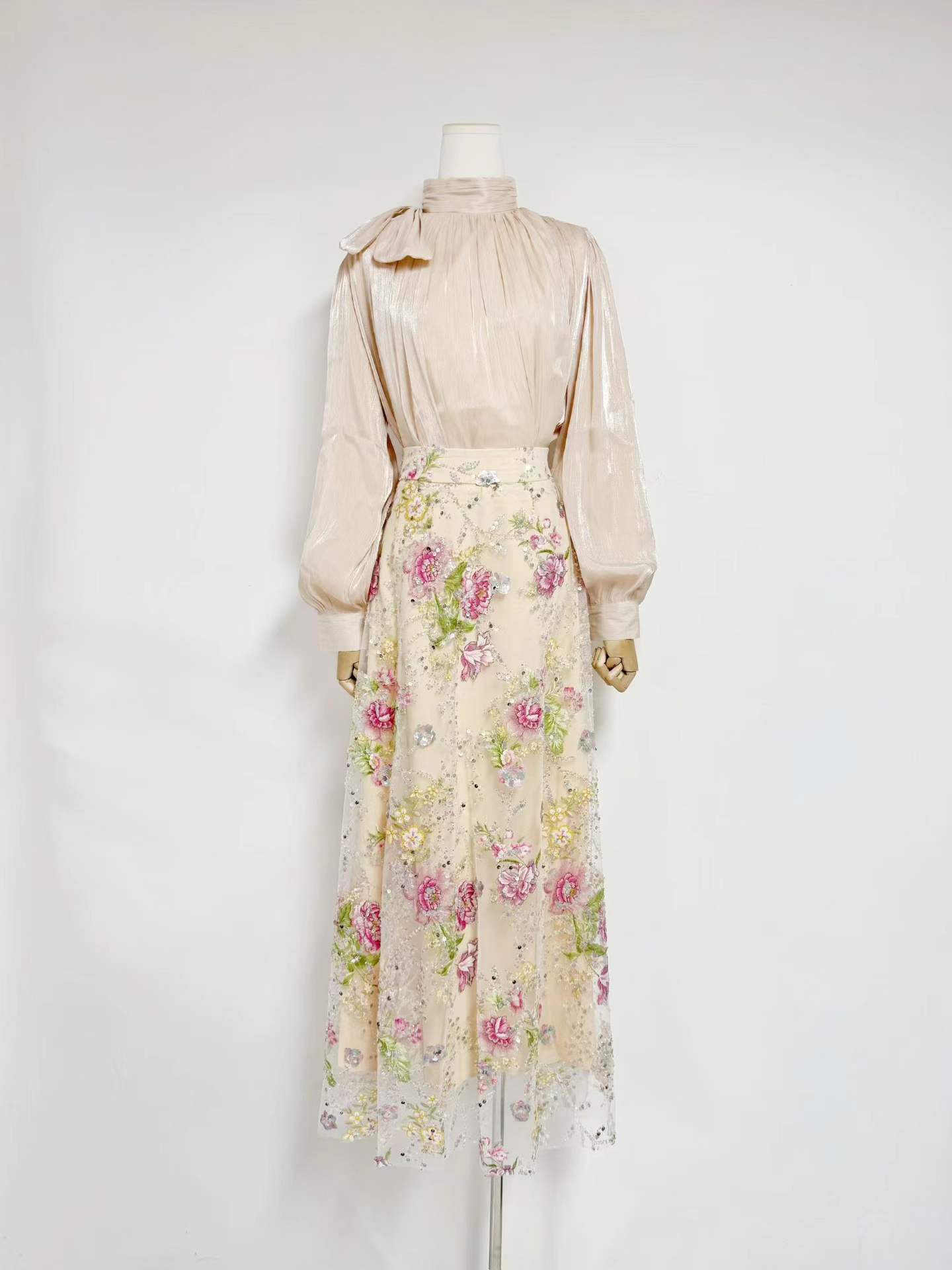 VGH Zarif Şık Siyah Çiçek Dese - Women Formal Wear Set incelemesi ve fiyatı